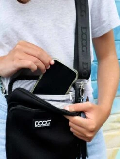 DOOG Cross Body Tas Walkie Bag Neosport Navy -Huisdier Product Winkel image 893