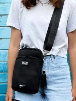 DOOG Cross Body Tas Walkie Bag Neosport Navy -Huisdier Product Winkel image 894